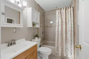 317 Sherwood Forest, Kinnickinnic Township, WI 54022 - Photo 19