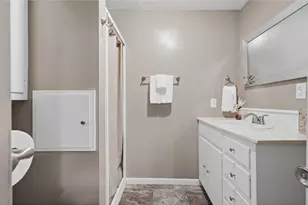 317 Sherwood Forest, Kinnickinnic Township, WI 54022 - Photo 25