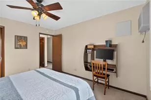2690 Oxford Street, Roseville, MN 55113 - Photo 17