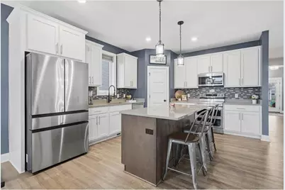 3129 Glasgow Street, River Falls, WI 54022 - Photo 9