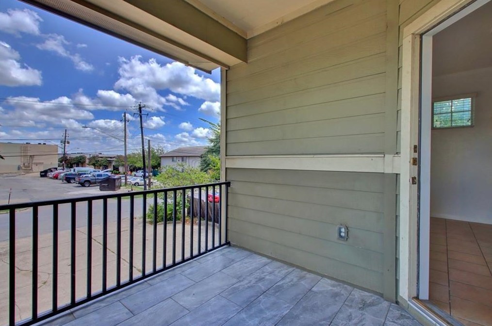 705 Nelray Blvd, Austin TX  78751-1056 exterior