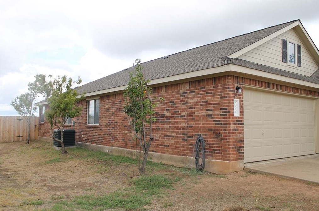 309 Katherine Way, Leander TX  78641-8040 exterior