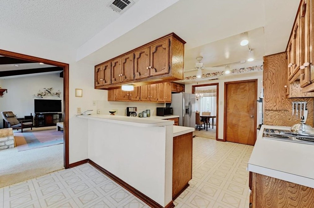 104 Timpanagos Dr, Austin TX 78734-4557 exterior