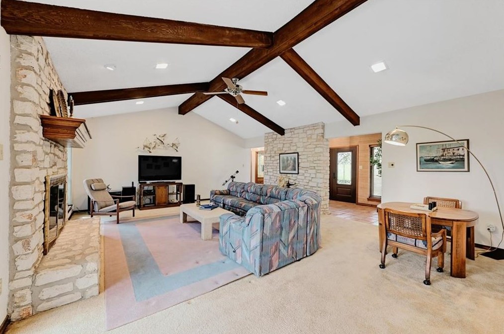 104 Timpanagos Dr, Austin TX 78734-4557 exterior