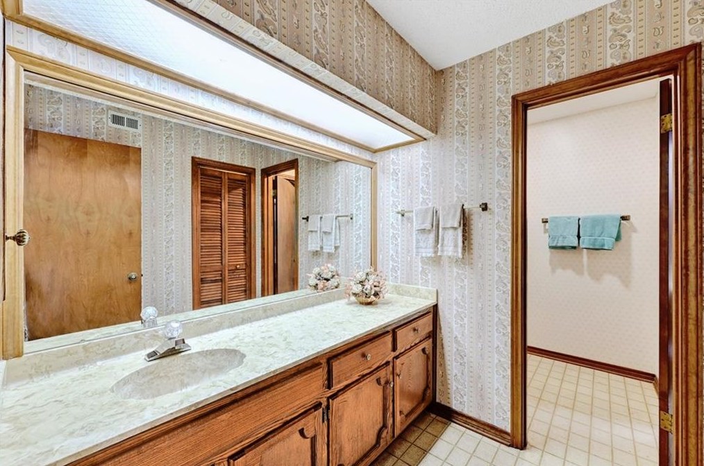 104 Timpanagos Dr, Austin TX 78734-4557 exterior