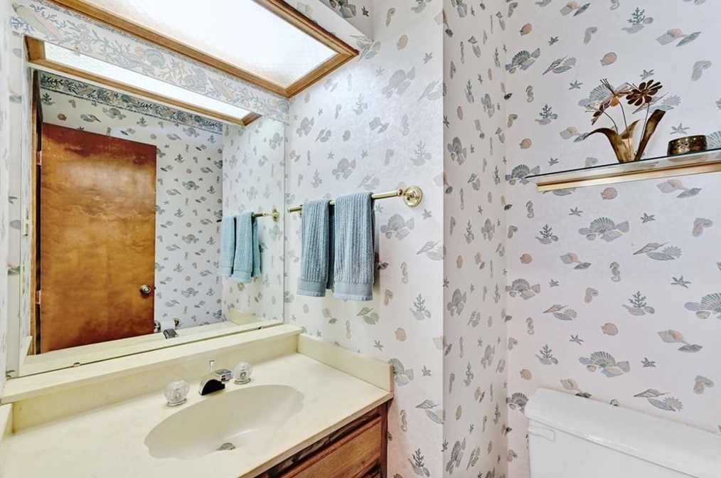 104 Timpanagos Dr, Austin TX 78734-4557 exterior