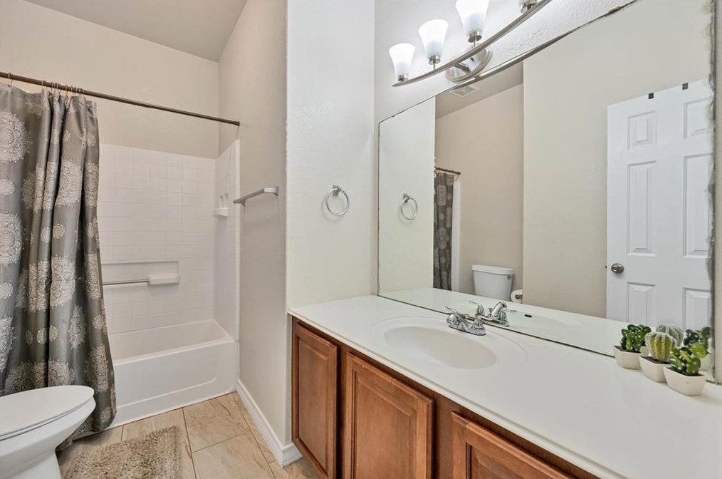 20848 Silverbell Ln, Pflugerville TX  78660-7759 exterior
