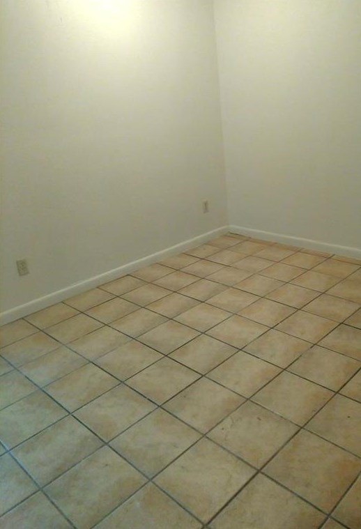 8221 Sam Rayburn Dr, Austin TX  78753-6059 exterior