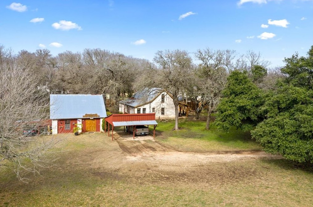 2195 Old Stagecoach Rd, Uhland TX  78640-5671 exterior