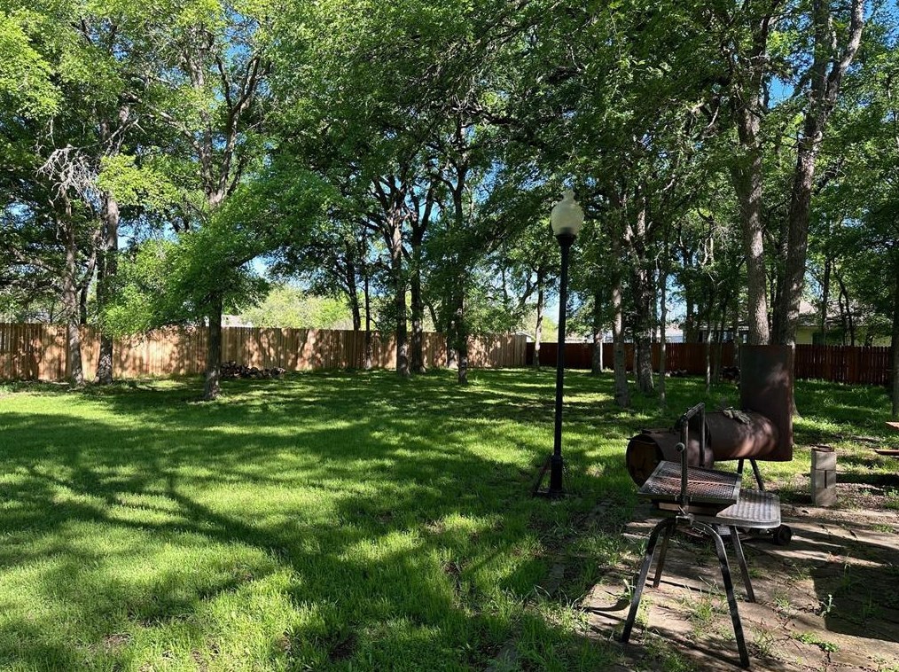 2195 Old Stagecoach Rd, Uhland TX  78640-5671 exterior