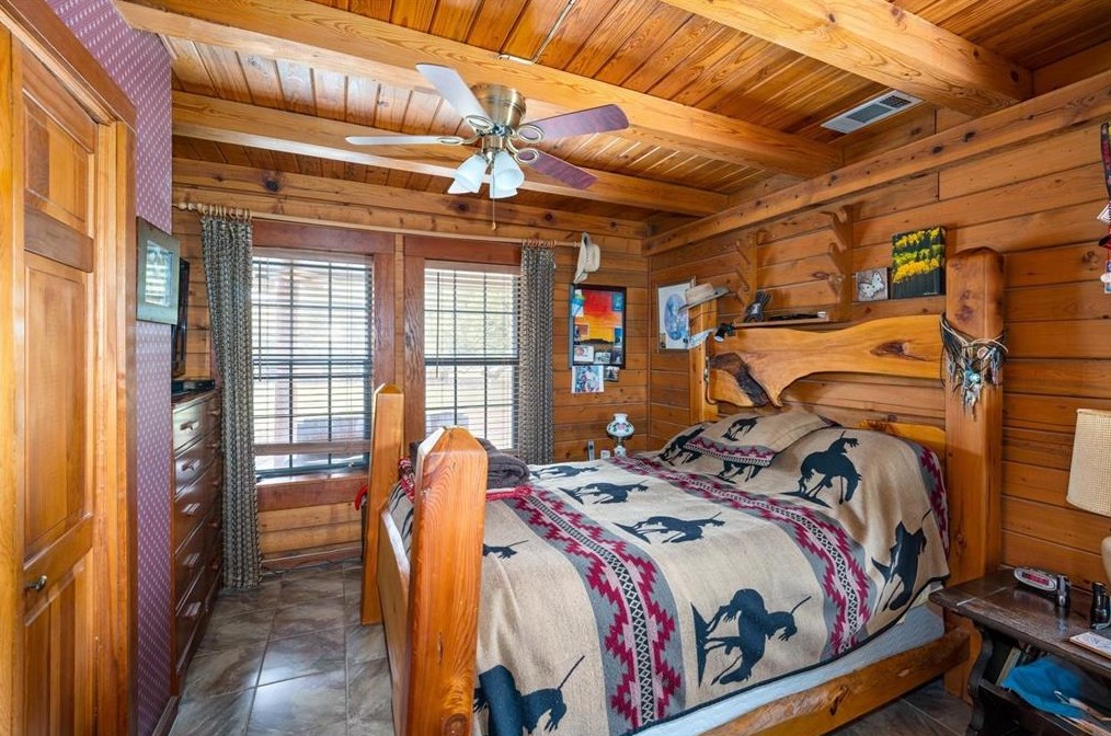 2195 Old Stagecoach Rd, Uhland TX  78640-5671 exterior