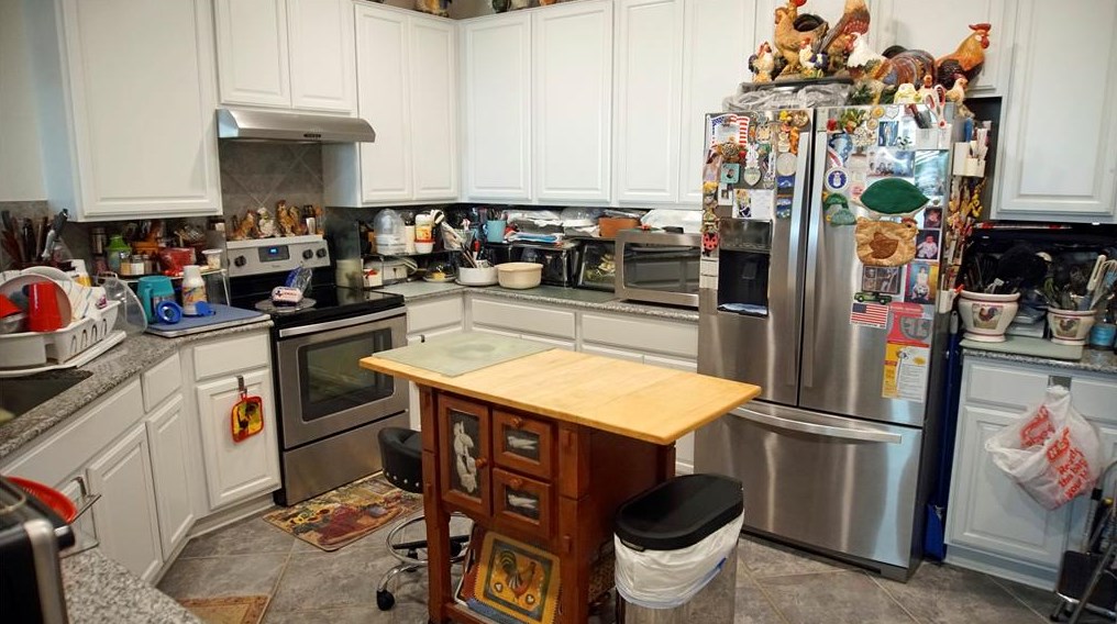 503 Yosemite Trl, Taylor TX 76574-7028 exterior