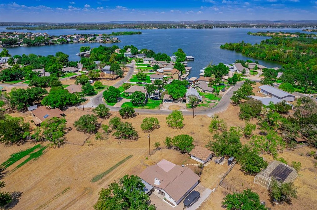 3201 Oak Rdg Dr, Cypress Mill TX  78654-4181 exterior