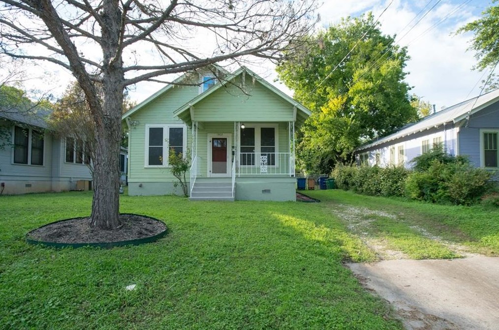 1502 Kinney Ave, Austin TX  78704-2935 exterior