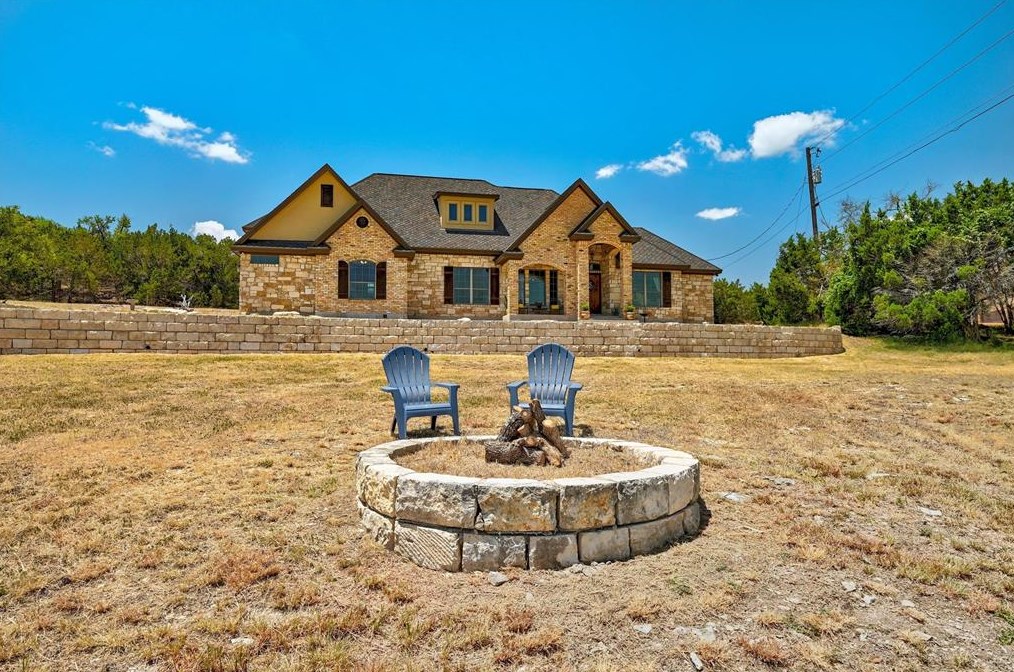 119 Canyonwood Dr, Mount Sharp TX  78620-3916 exterior