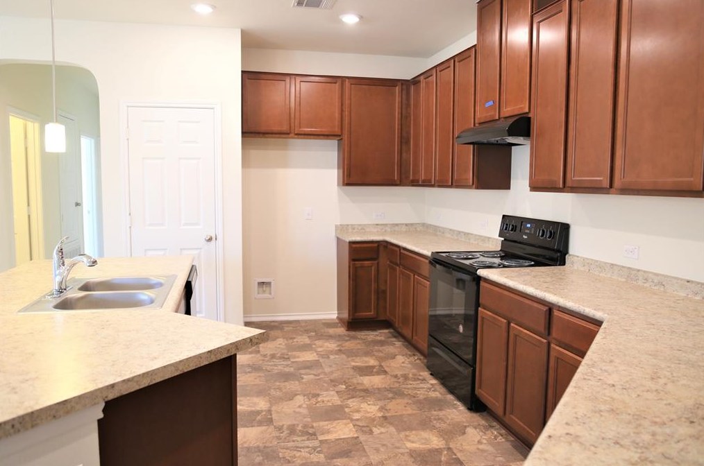 7618 Rio Pass, Austin TX  78724 exterior