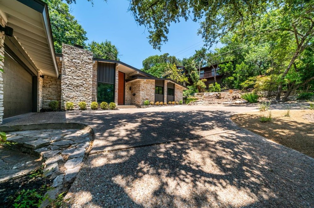 3514 Hillbrook Dr, Austin TX  78731-4062 exterior