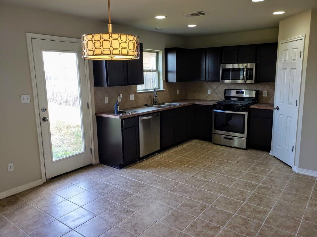 4502 Kind Way, Austin TX  78725-2902 exterior