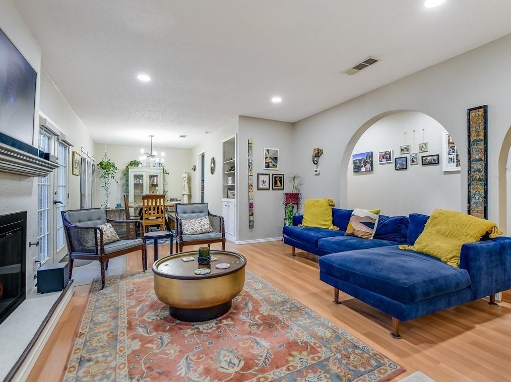 7306 Inspiration Dr, Austin TX  78724-3335 exterior