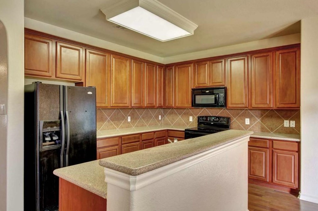 412 Island Oak Dr, Austin TX  78748-3895 exterior