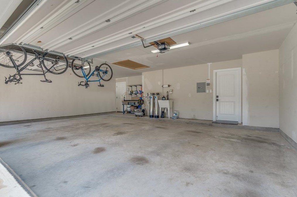 408 Warm Moon Cv, Austin TX 78717-5477 exterior