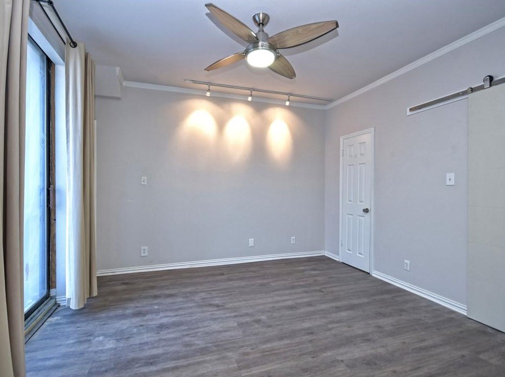 1707 Spyglass Dr, Austin TX  78746-7912 exterior