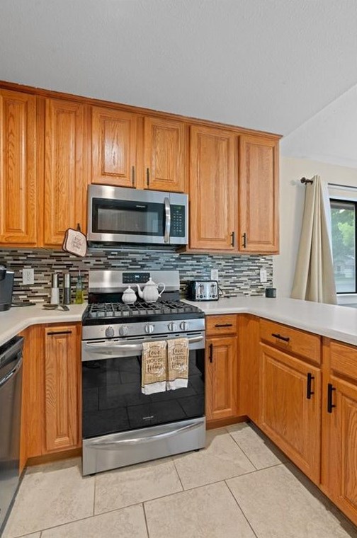 12308 Thompkins Dr, Austin TX  78753-7016 exterior