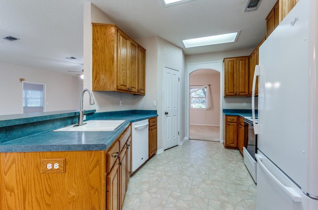 425 Oriole Trl, New Braunfels TX 78133-4119 exterior