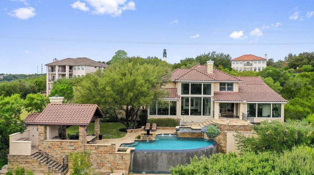 4528 Lago Viento, Austin TX  78734-1909 exterior