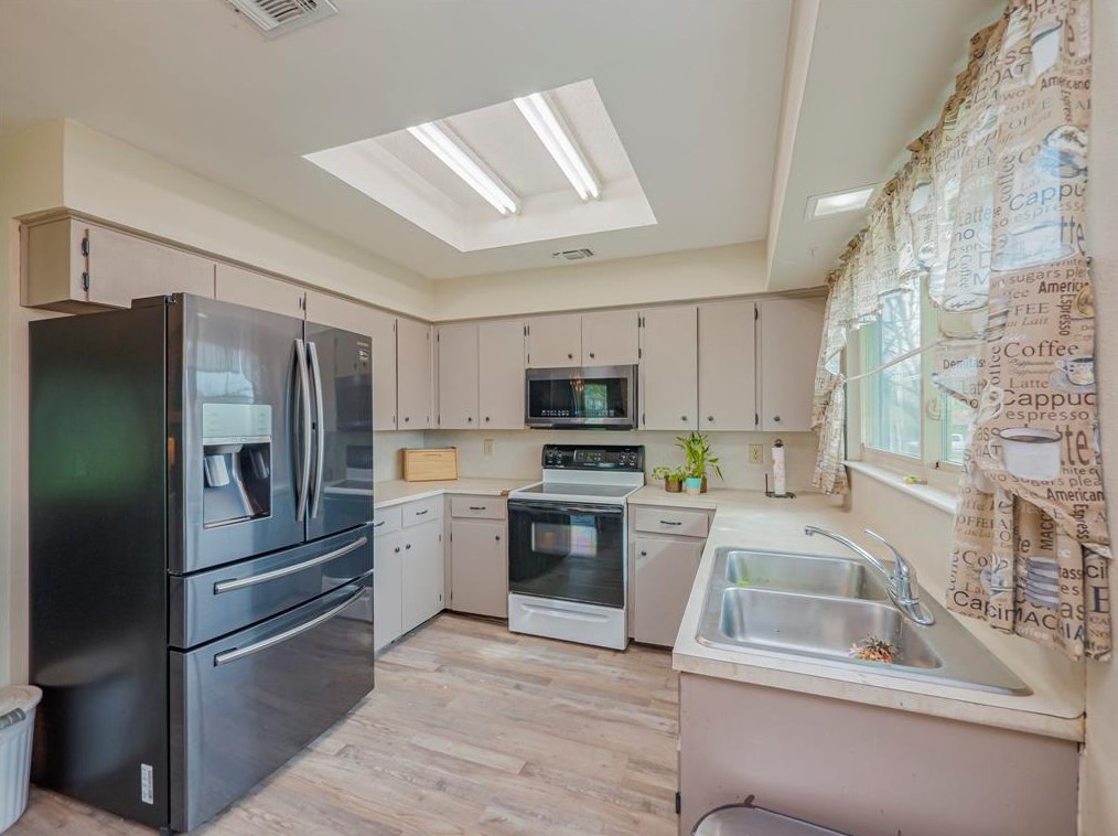 15308 Spg Hl Ln, Pflugerville TX 78660-3339 exterior