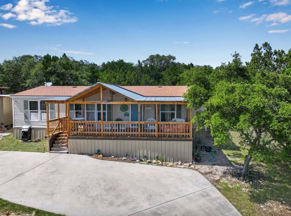 1502 Cyn Trce, New Braunfels TX  78133-2145 exterior
