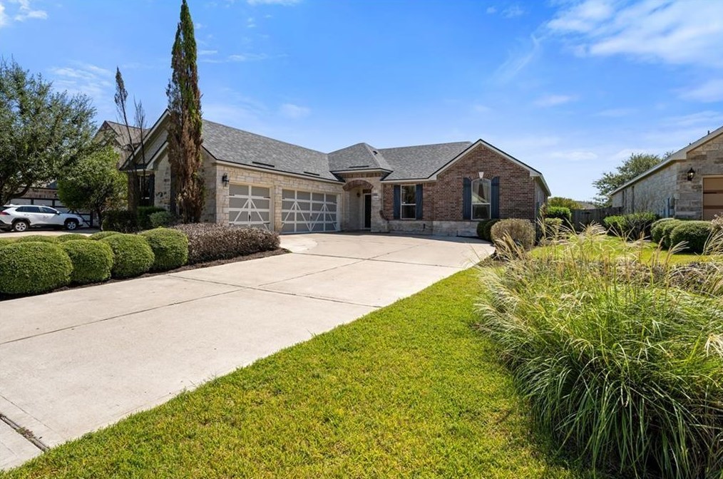 18425 Star Gazer Way, Pflugerville TX  78660-4945 exterior