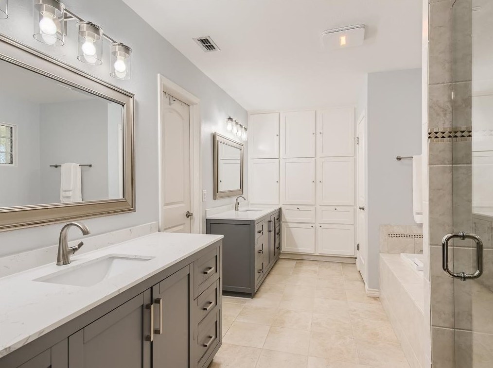 5809 Sandalwood Holw, Austin TX exterior