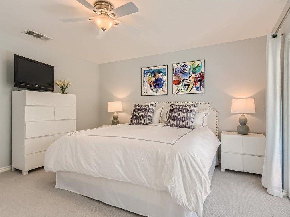 5809 Sandalwood Holw, Austin TX exterior