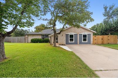 1613 Wildwood Dr, Round Rock, TX 78681 - Photo 1