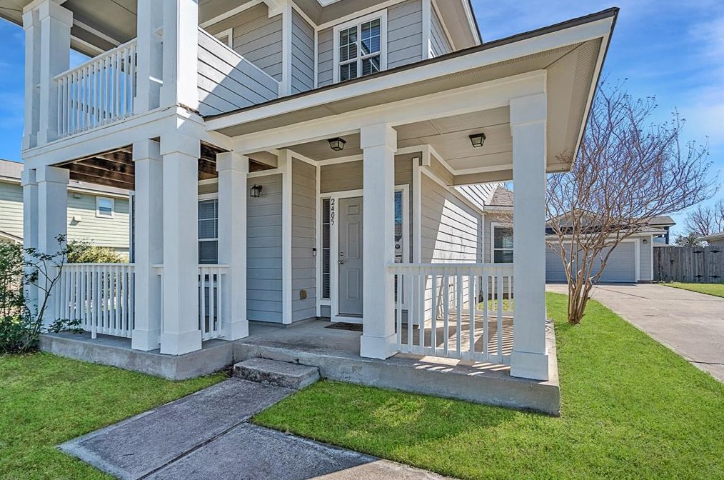 2405 Bluffstone Dr, Round Rock TX  78665-2587 exterior