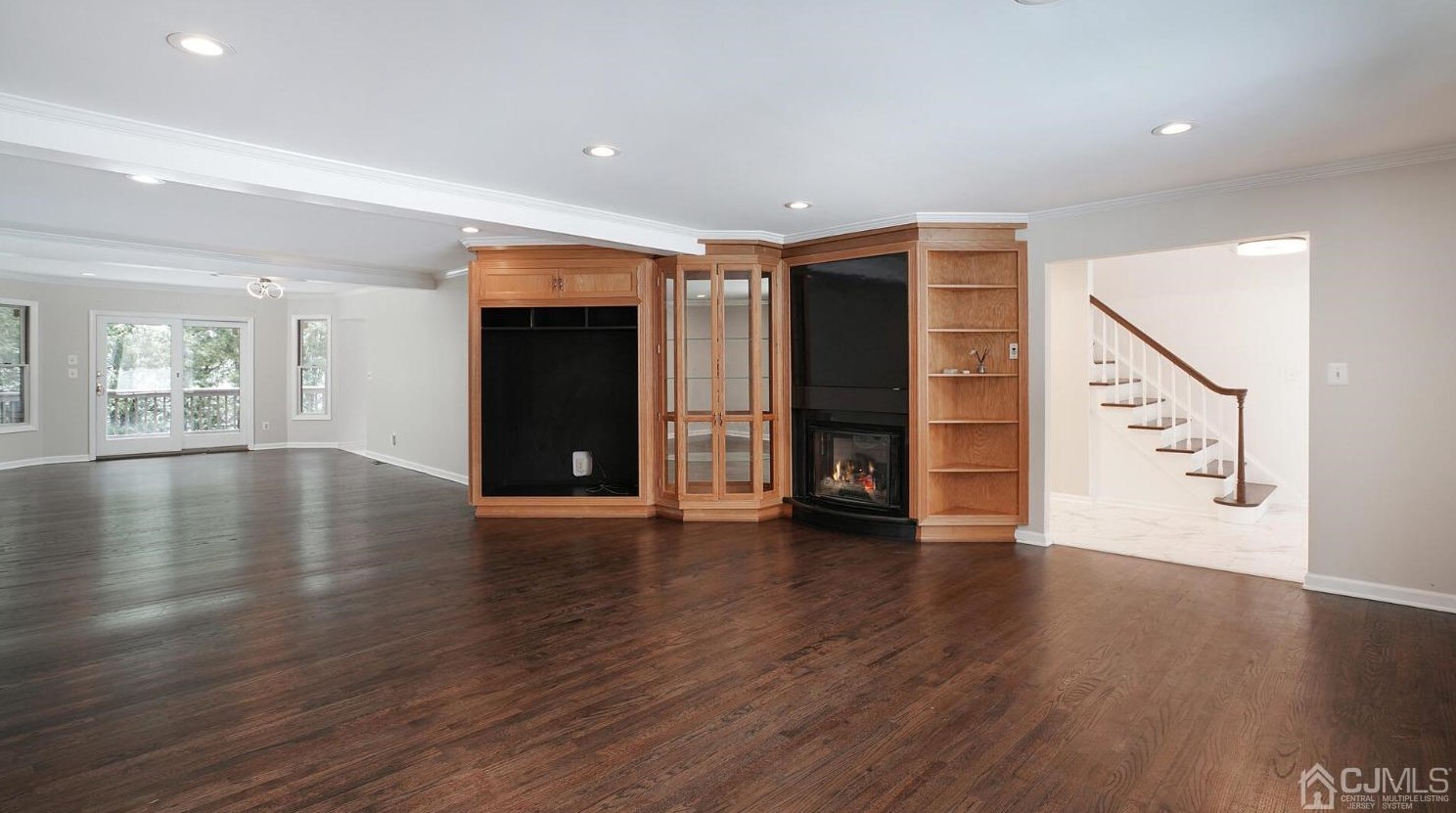 110 John St, Clark, NJ 07066