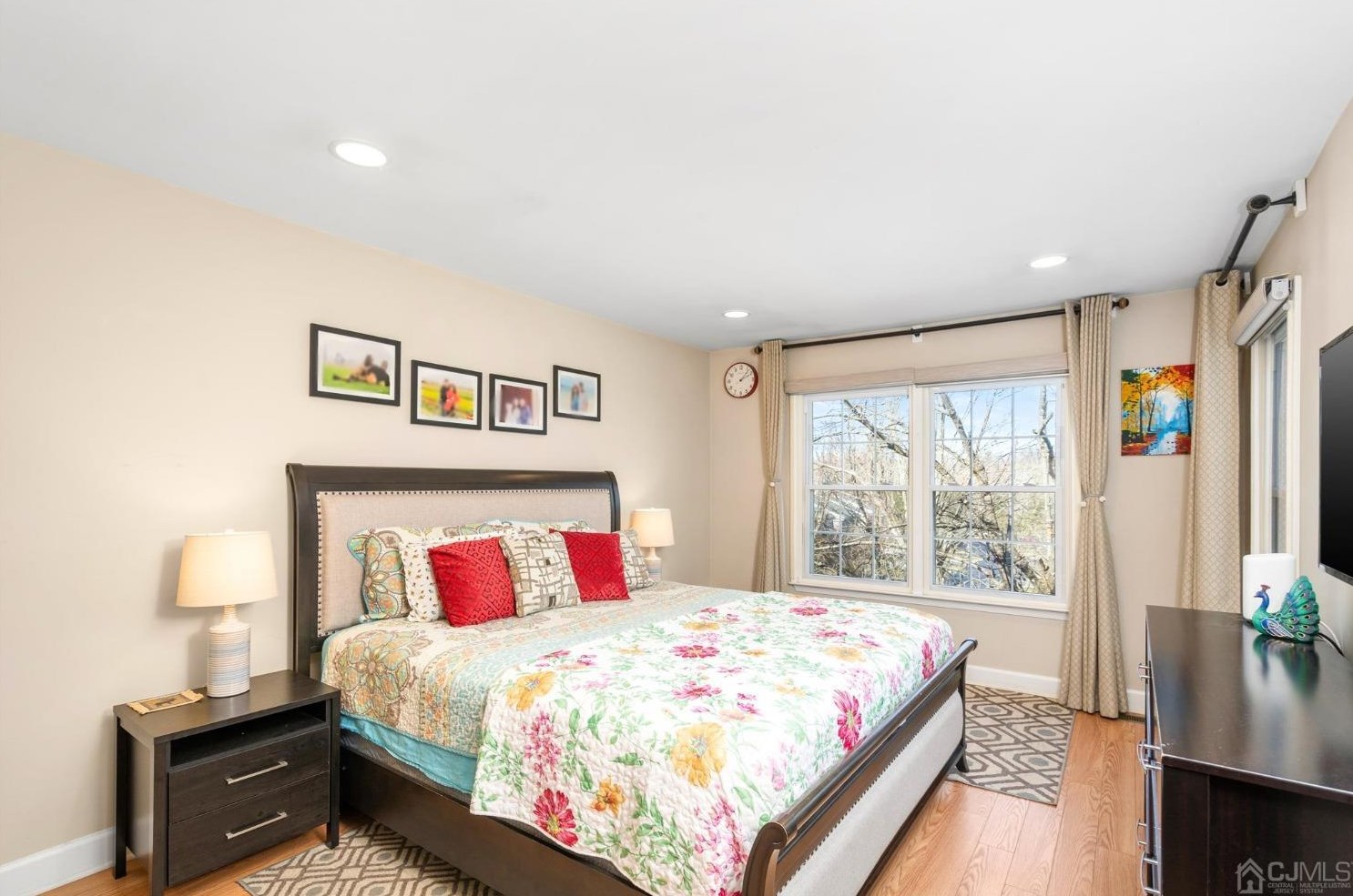 31 Chicopee Dr, Princeton NJ  08540-1826 exterior
