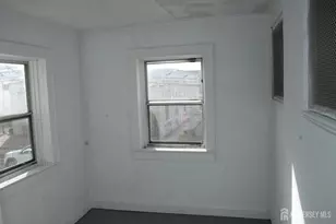 519 Roosevelt Ave, Carteret, NJ 07008 - Photo 33