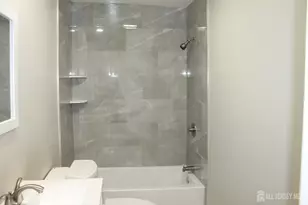 519 Roosevelt Ave, Carteret, NJ 07008 - Photo 25