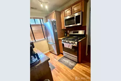 29 Gate House Lane, Edison, NJ 08820 - Photo 11