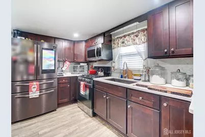 381 Keene Street, Perth Amboy, NJ 08861 - Photo 9