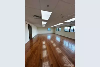 51 W Prospect Street, East Brunswick Township, NJ 08816 - Photo 17