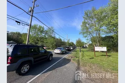 400 Main Street, Manalapan Township, NJ 07726 - Photo 5