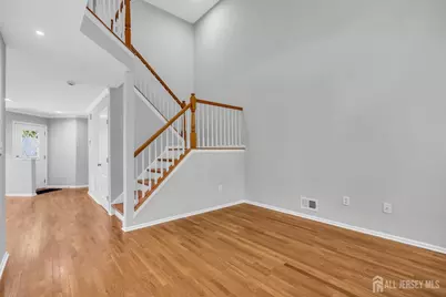 242 Hawthorne Road, North Brunswick Township, NJ 08902 - Photo 9