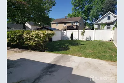 22 Trenton Avenue, Edison, NJ 08817 - Photo 13