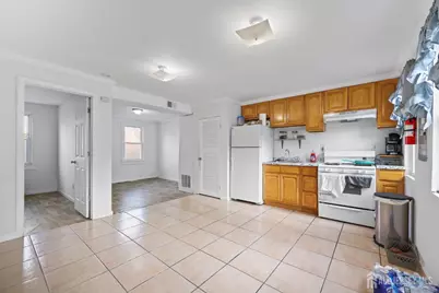 318 Elm Street, Perth Amboy, NJ 08861 - Photo 17