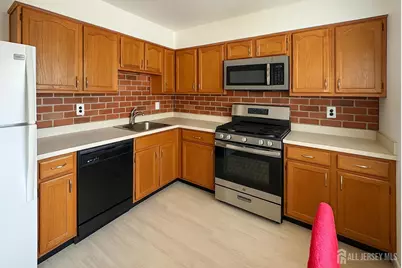 8 Fern Court, Sayreville, NJ 08872 - Photo 7