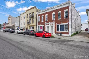 264 Washington St, Perth Amboy, NJ 08861 - Photo 3