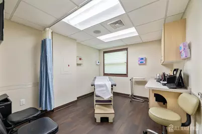 385 State Route 18 Highway, East Brunswick Township, NJ 08816 - Photo 13